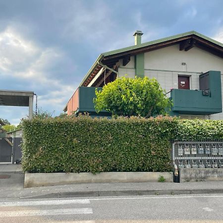 Casa Vacanze Esmeralda Zanica Luaran gambar