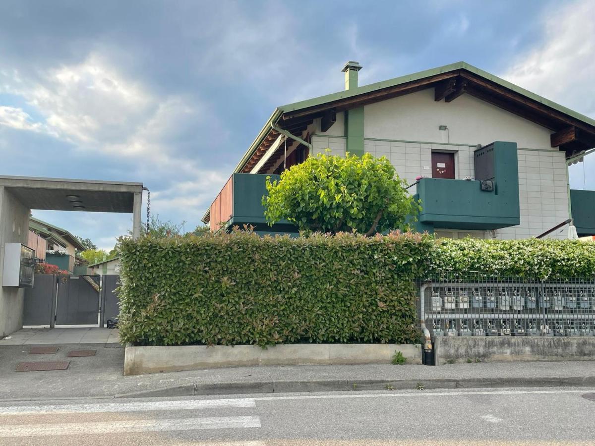 Casa Vacanze Esmeralda Zanica Luaran gambar